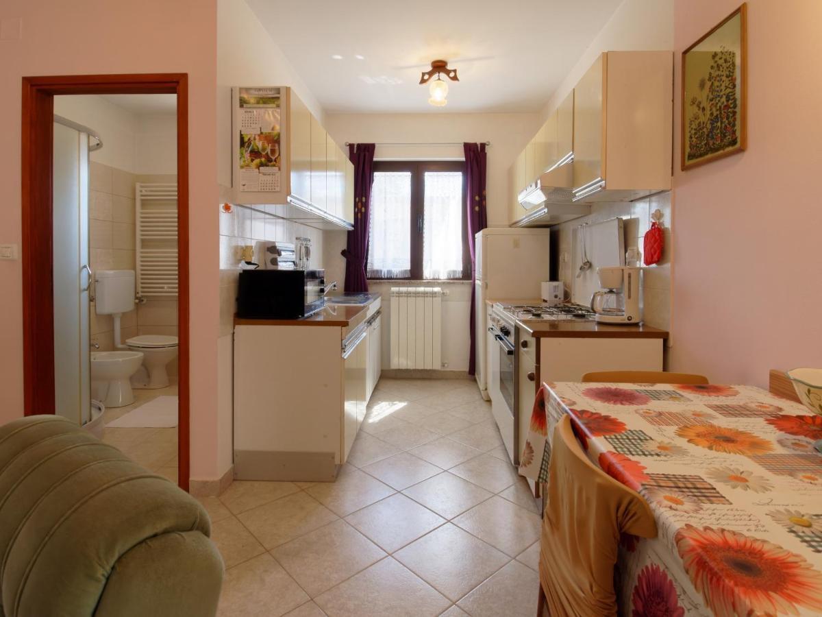 Apartment Laganis Plovanija ภายนอก รูปภาพ