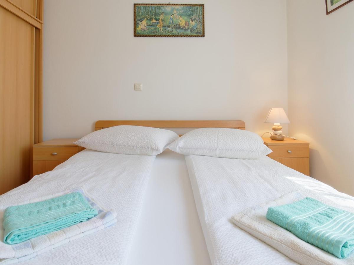 Apartment Laganis Plovanija ภายนอก รูปภาพ